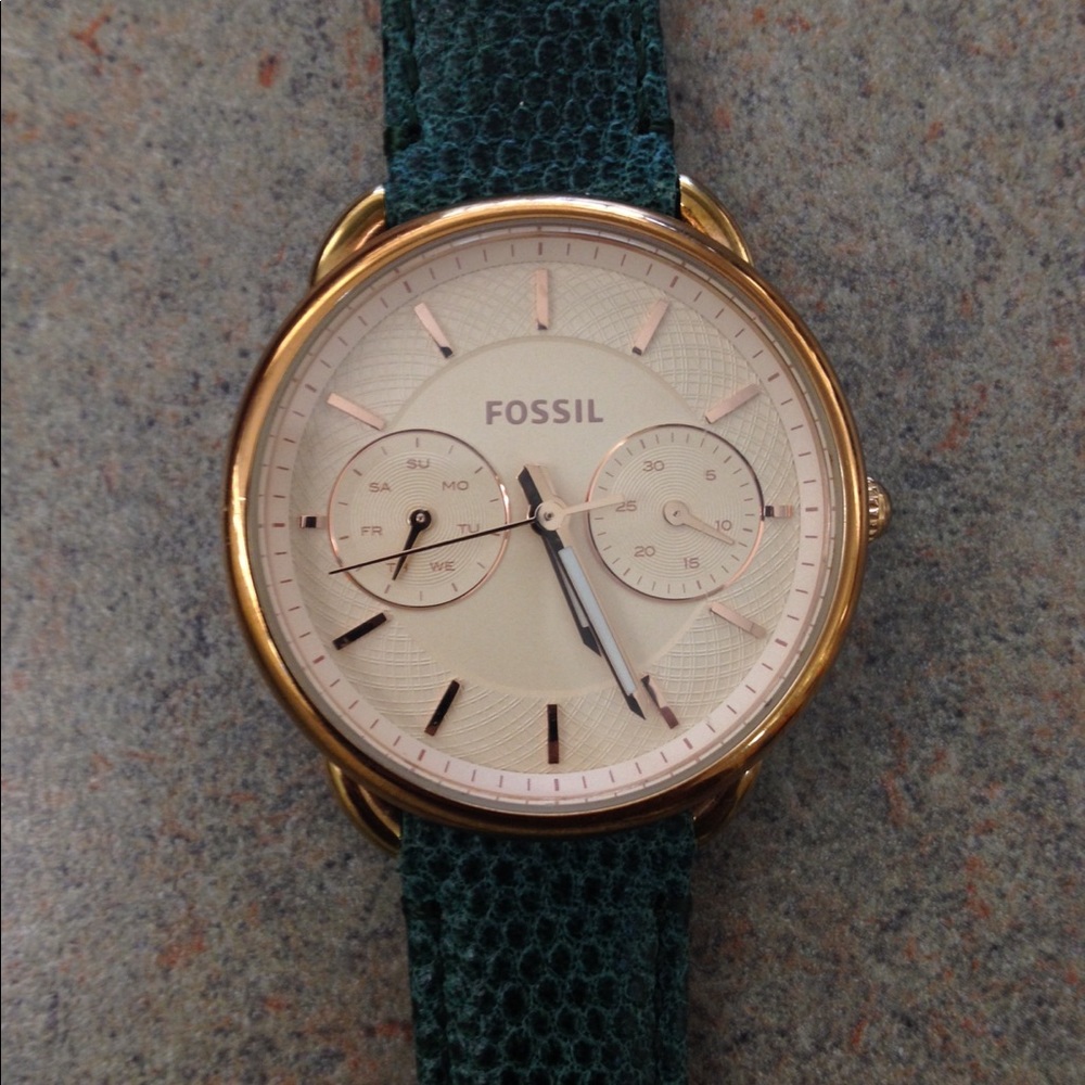 Fossil tailor watch gold